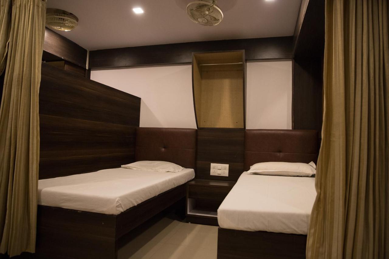 Hotel Alibaba Mumbai Dış mekan fotoğraf