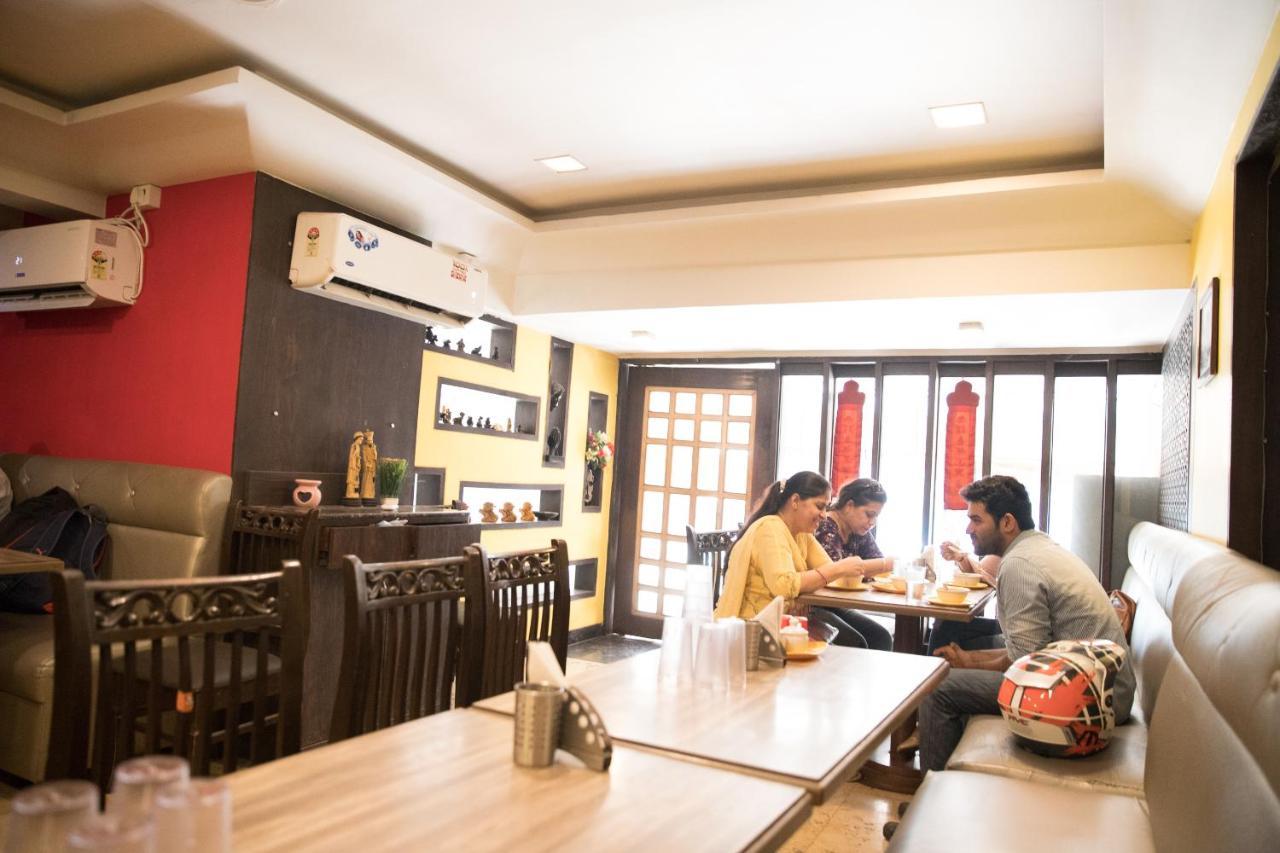 Hotel Alibaba Mumbai Dış mekan fotoğraf