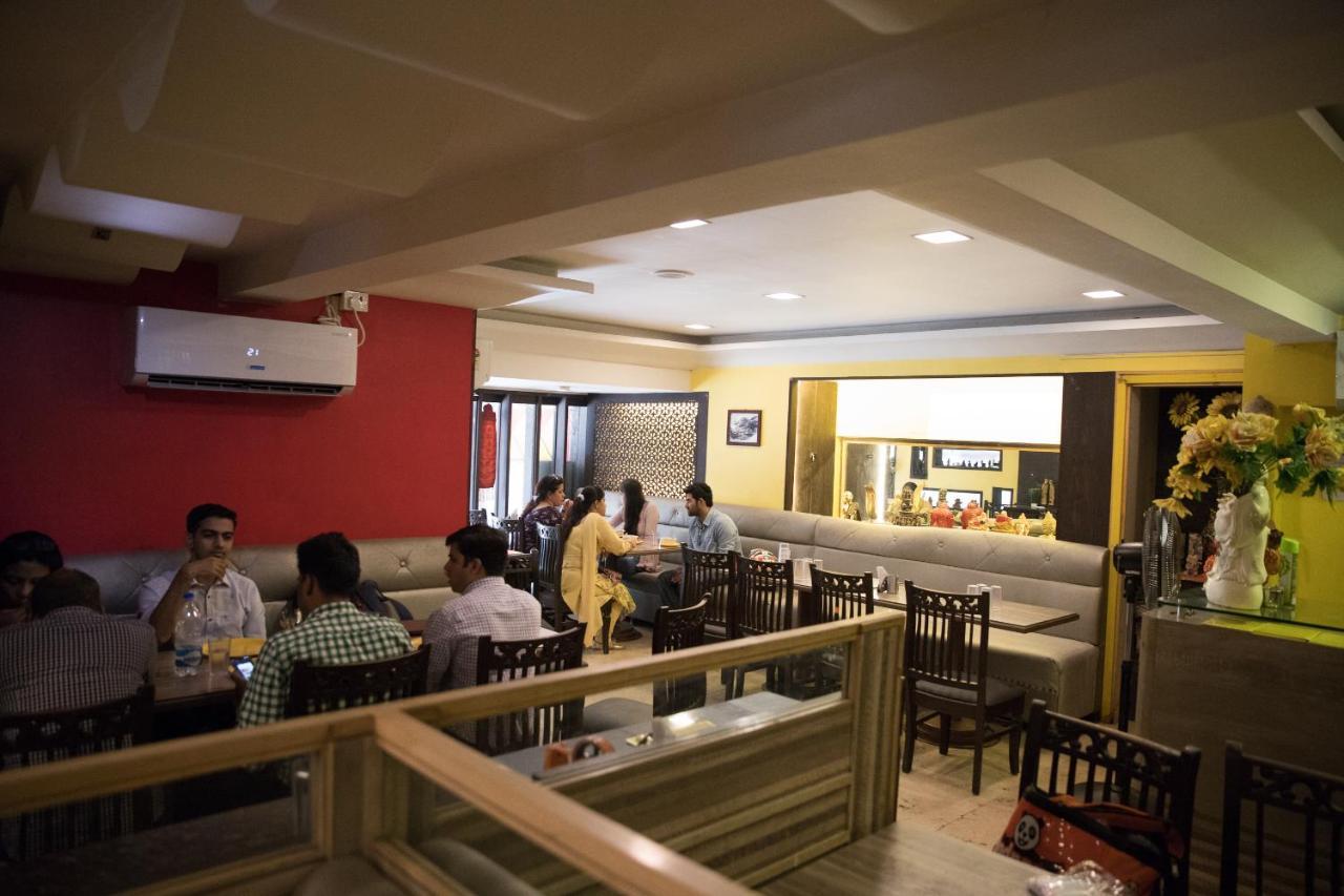Hotel Alibaba Mumbai Dış mekan fotoğraf